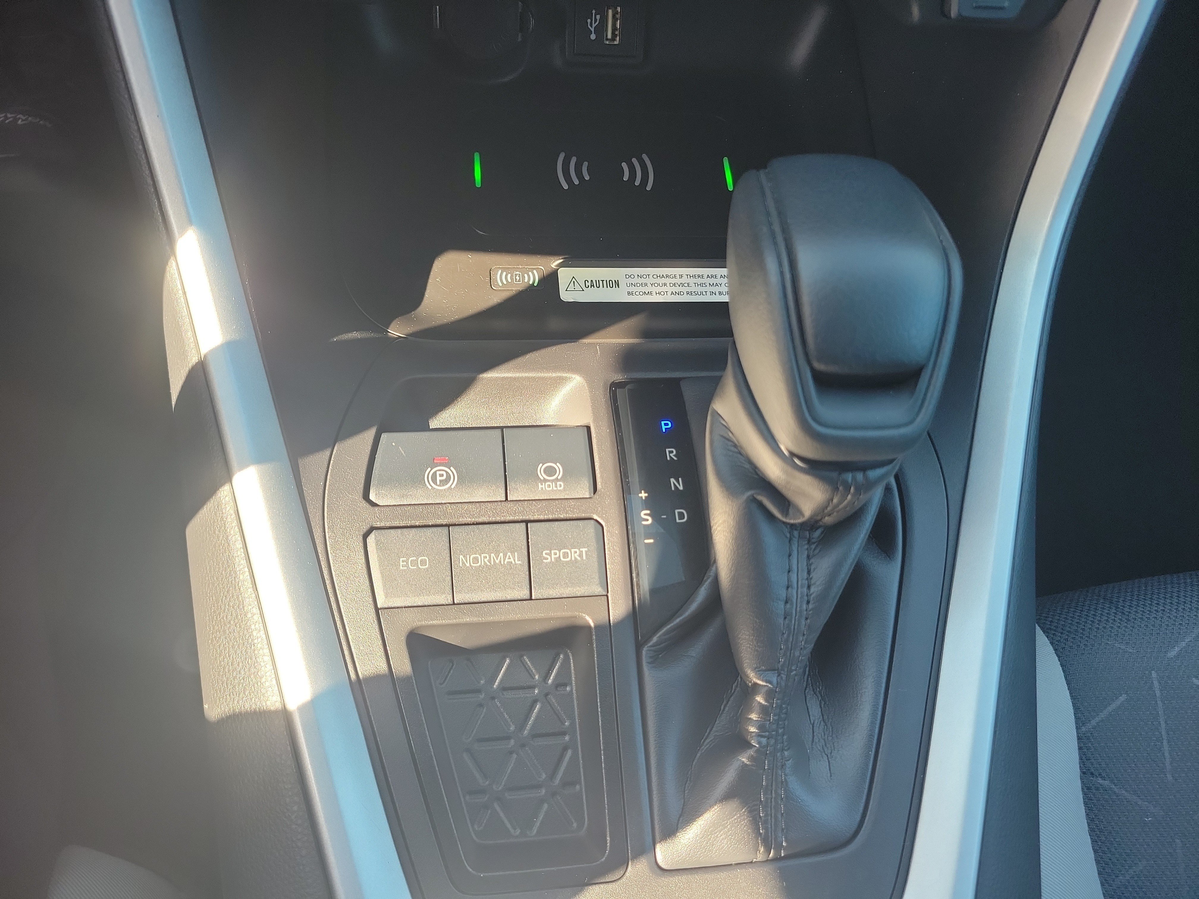 Used 2024 Ice Toyota XLE image 27