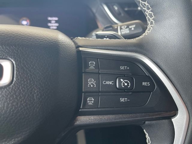 Used 2023 Black Jeep Laredo image 18
