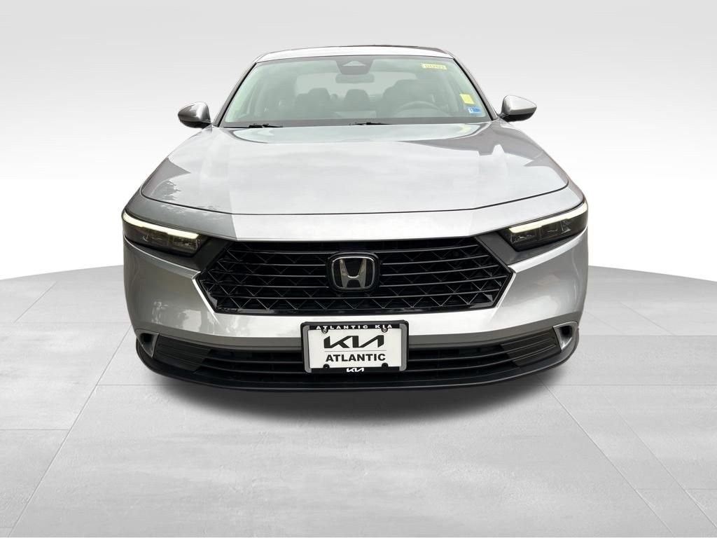 Used 2023 Gray Honda EX image 8