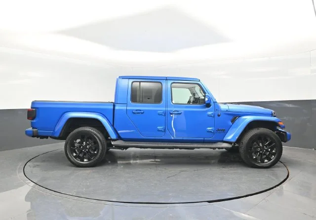 Certified Used 2022 Hydro Blue Pearlcoat Jeep High Altitude image 3