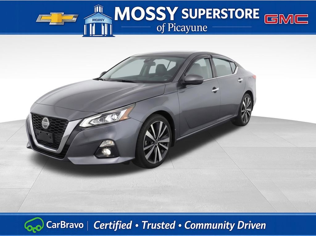2020 Nissan Altima 2.5 Platinum's photo