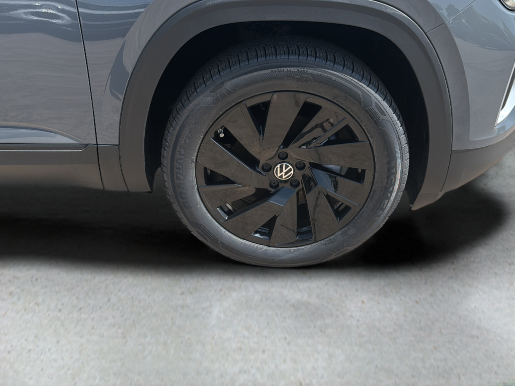 New 2026 Gray Volkswagen 2.0T SE w/Technology image 9