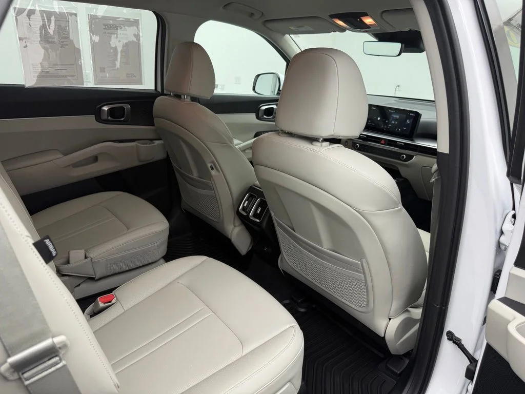 Used 2025 White Kia EX image 43