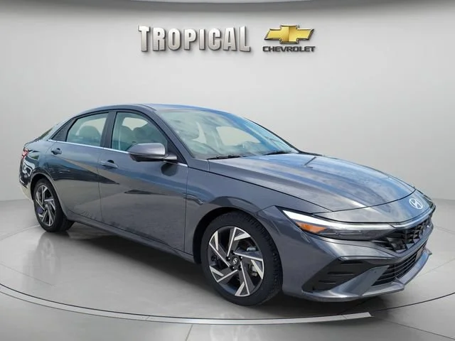 Used 2024 Gray Hyundai Limited image 7