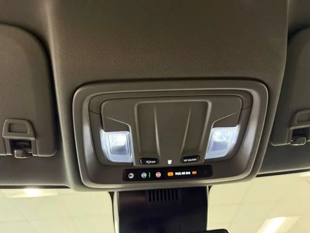 New 2026 Sterling Metallic GMC Elevation image 16
