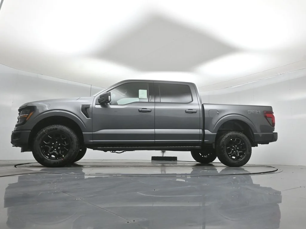 New 2026 Carbonized Gray Metallic Ford XLT image 51