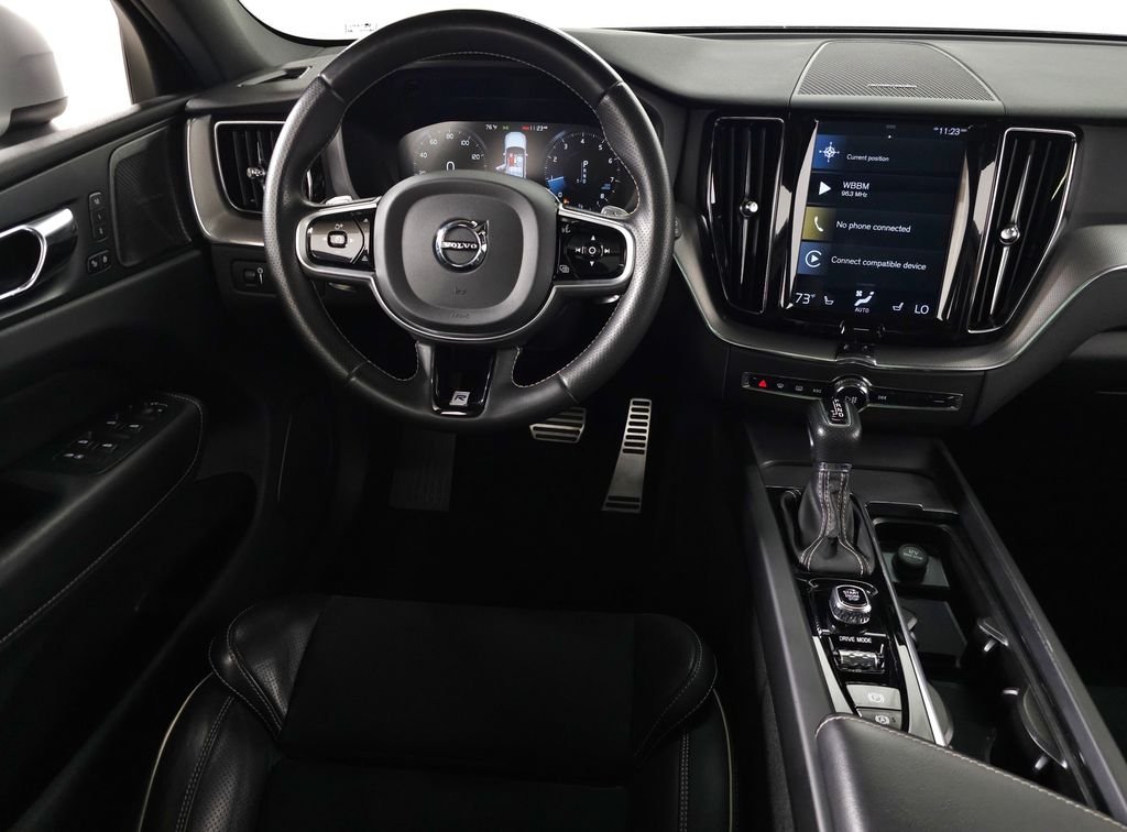 Used 2019 Osmium Gray Metallic Volvo T6 R-Design image 18