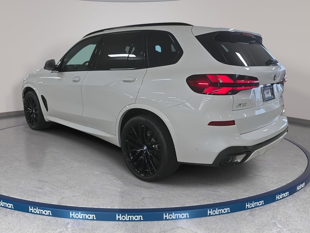 Used 2026 Mineral White Metallic BMW sDrive40i image 7