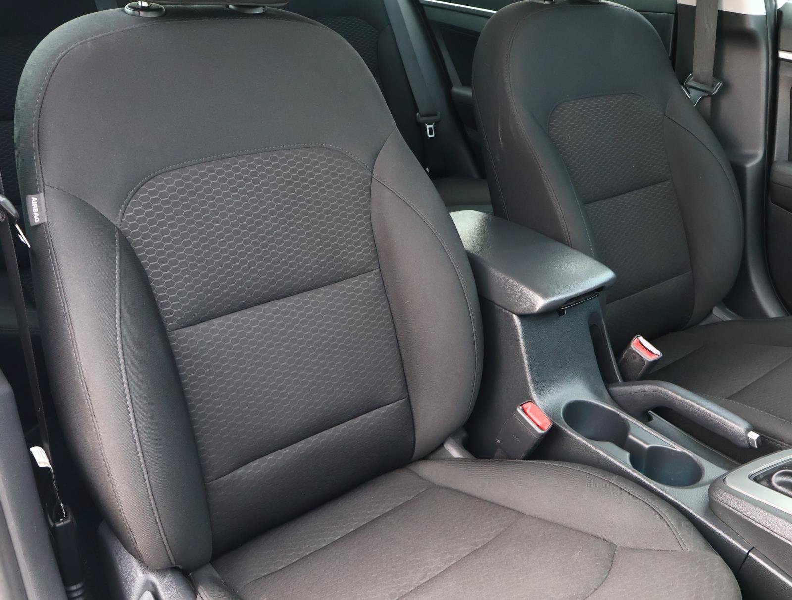 Used 2019 Quartz White Pearl Hyundai Value Edition image 16