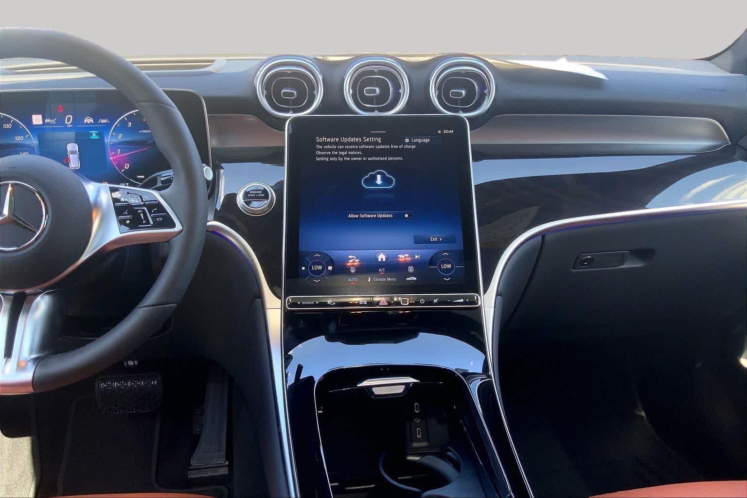 New 2027 MANUFAKTUR Alpine Grey Mercedes-Benz GLC 300 image 6