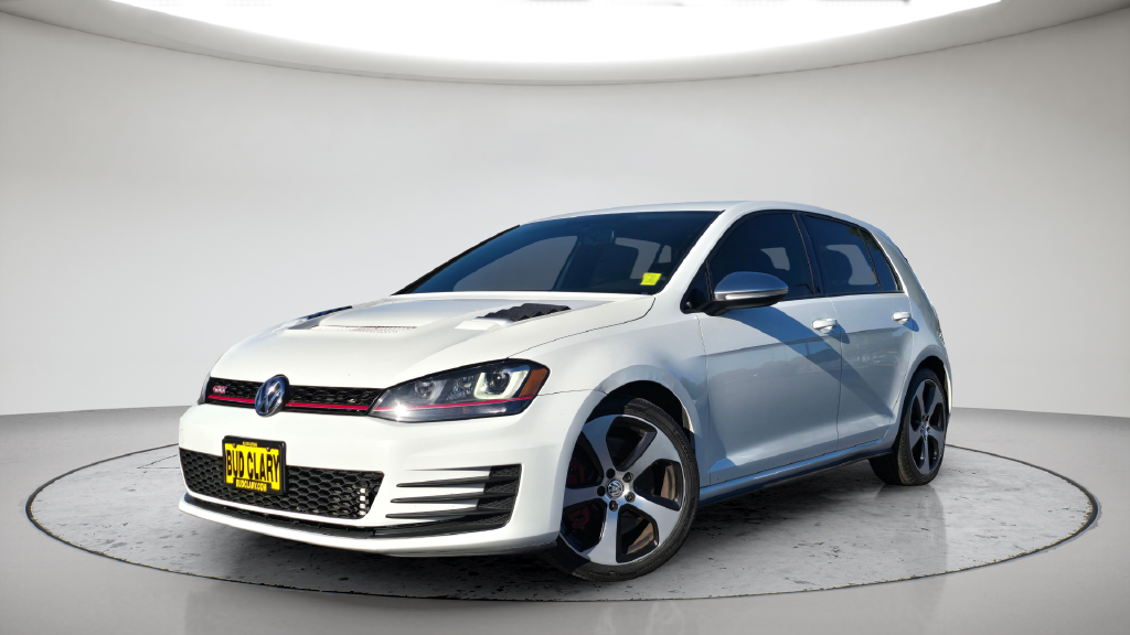 Used 2017  Volkswagen Sport image 11