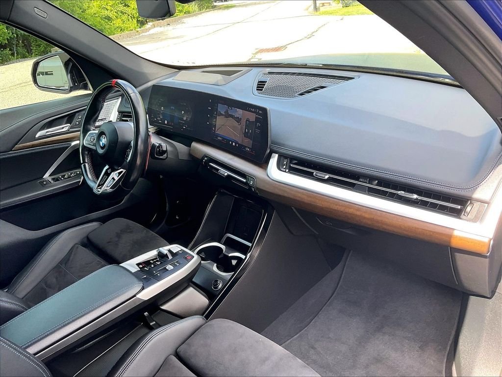 Used 2024 Blue BMW M35i image 14