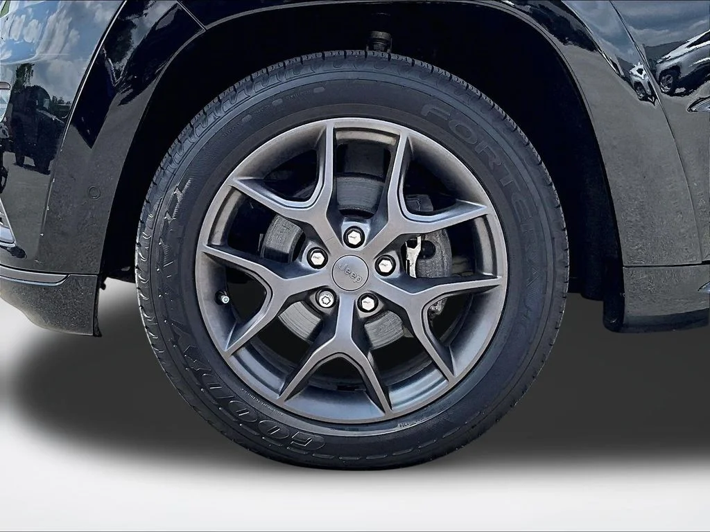 Used 2020 Black Jeep Limited X image 10