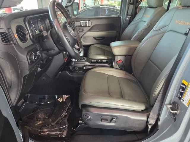 Used 2024 Gray Jeep Mojave image 5