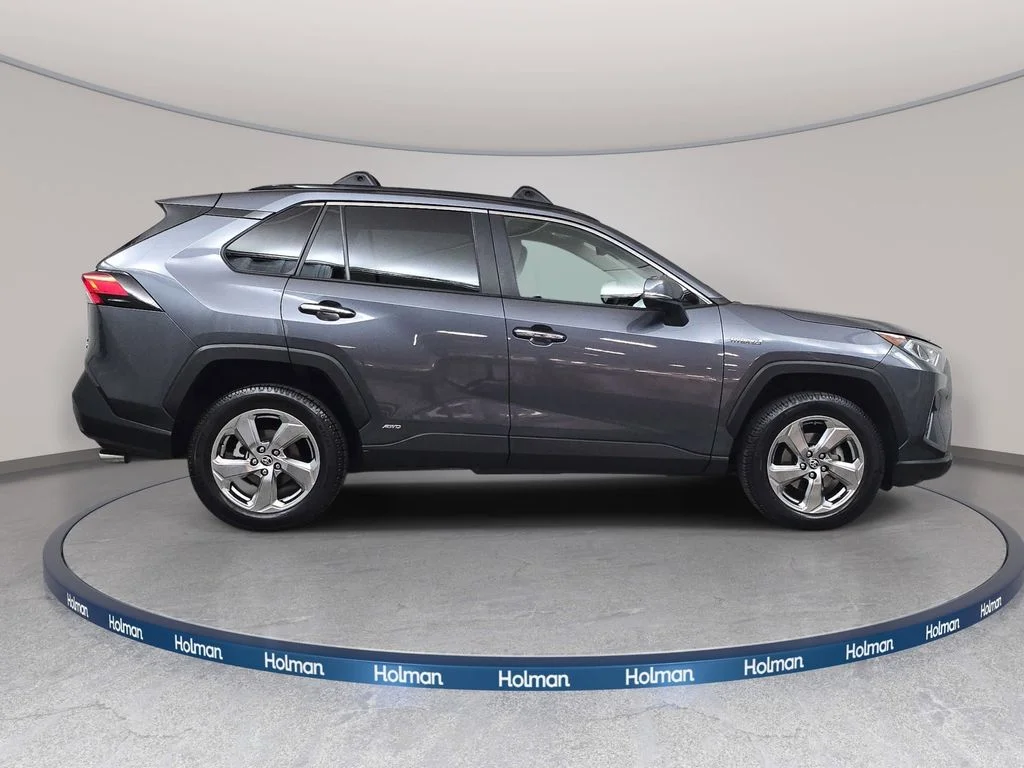 Used 2020 Gray Toyota Limited image 5