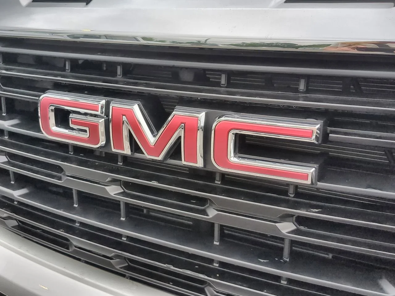New 2026 Summit White GMC Pro image 29