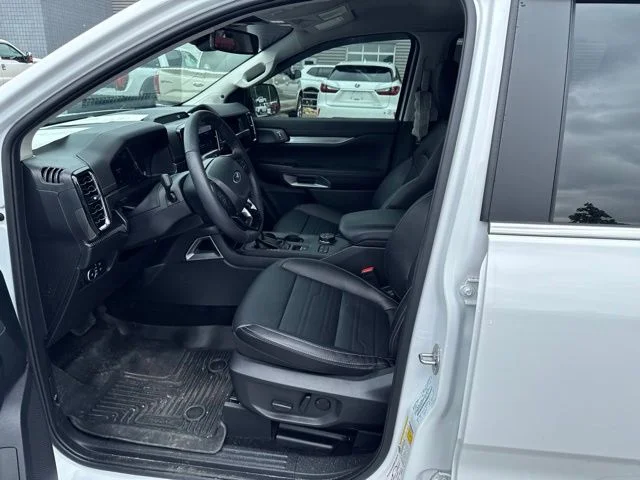 Used 2025 White Ford Lariat image 16
