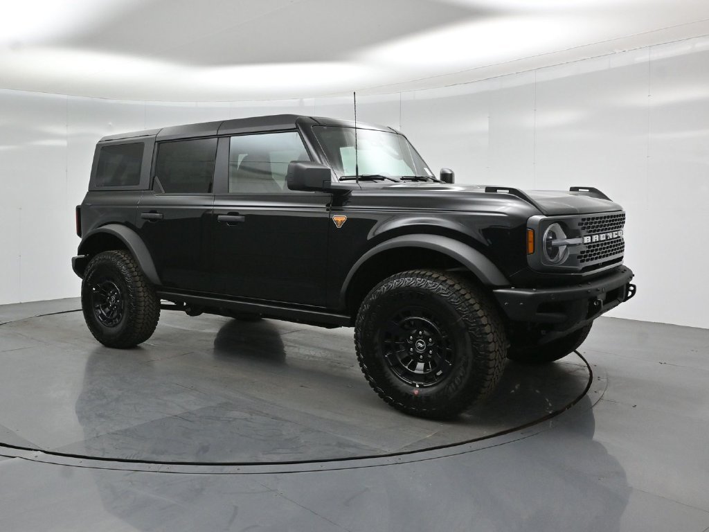 New 2026 Shadow Black Ford Badlands image 22