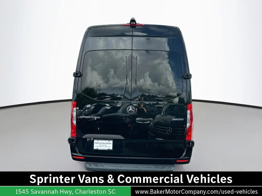 Used 2019 Jet Black Mercedes-Benz Cargo 170 WB EXT image 10