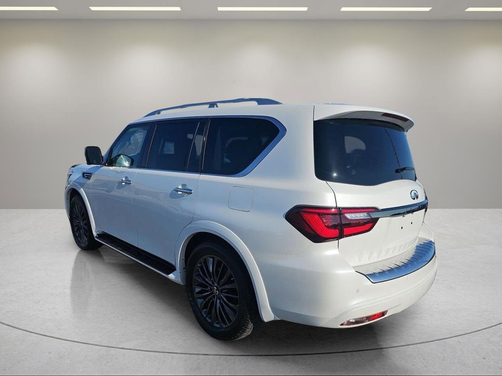Used 2023 Moonstone White INFINITI PREMIUM SELECT image 6