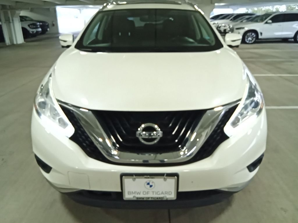Used 2018 Pearl White Nissan Platinum image 2