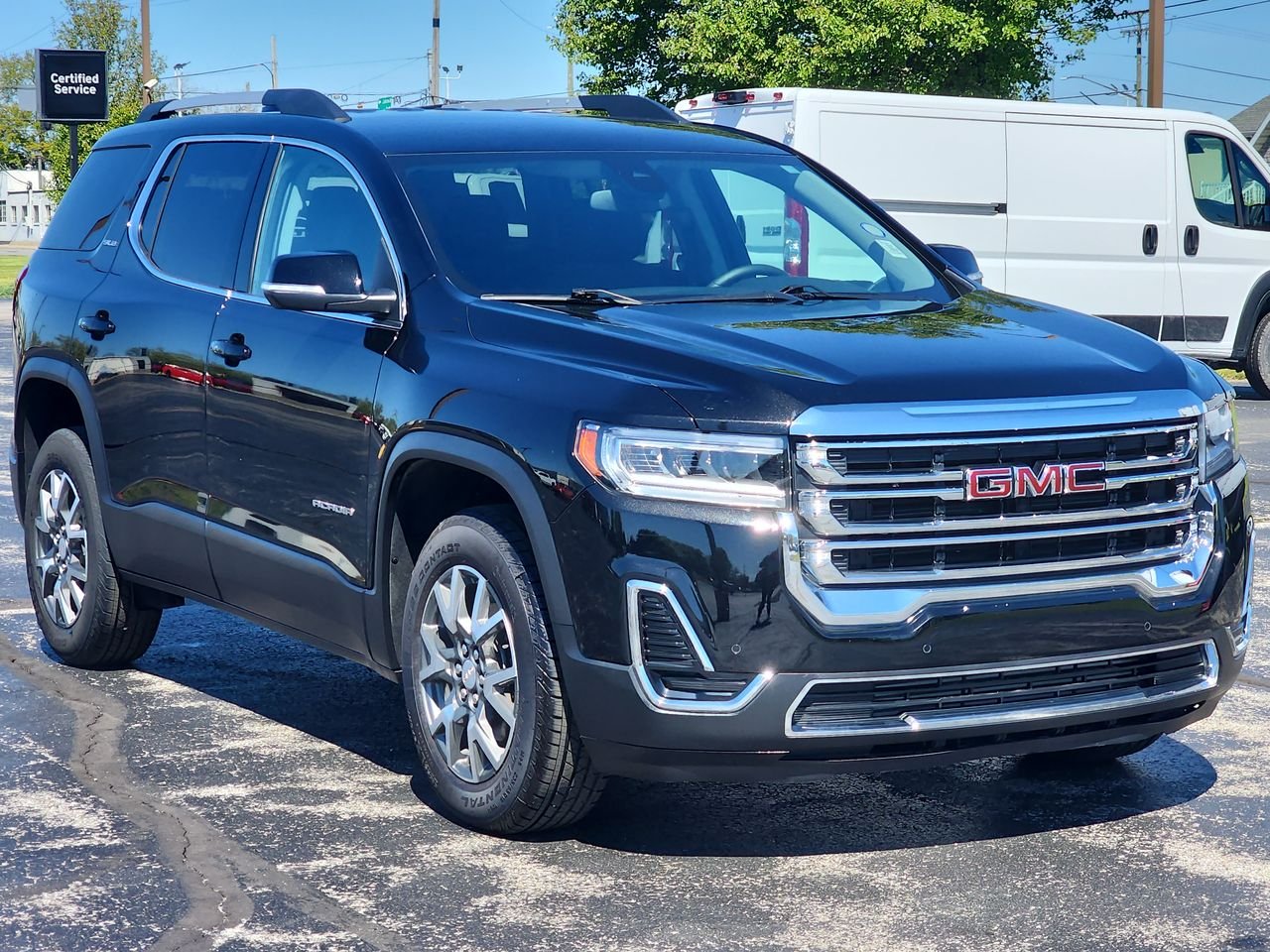 2023 GMC Acadia SLE AWD's photo