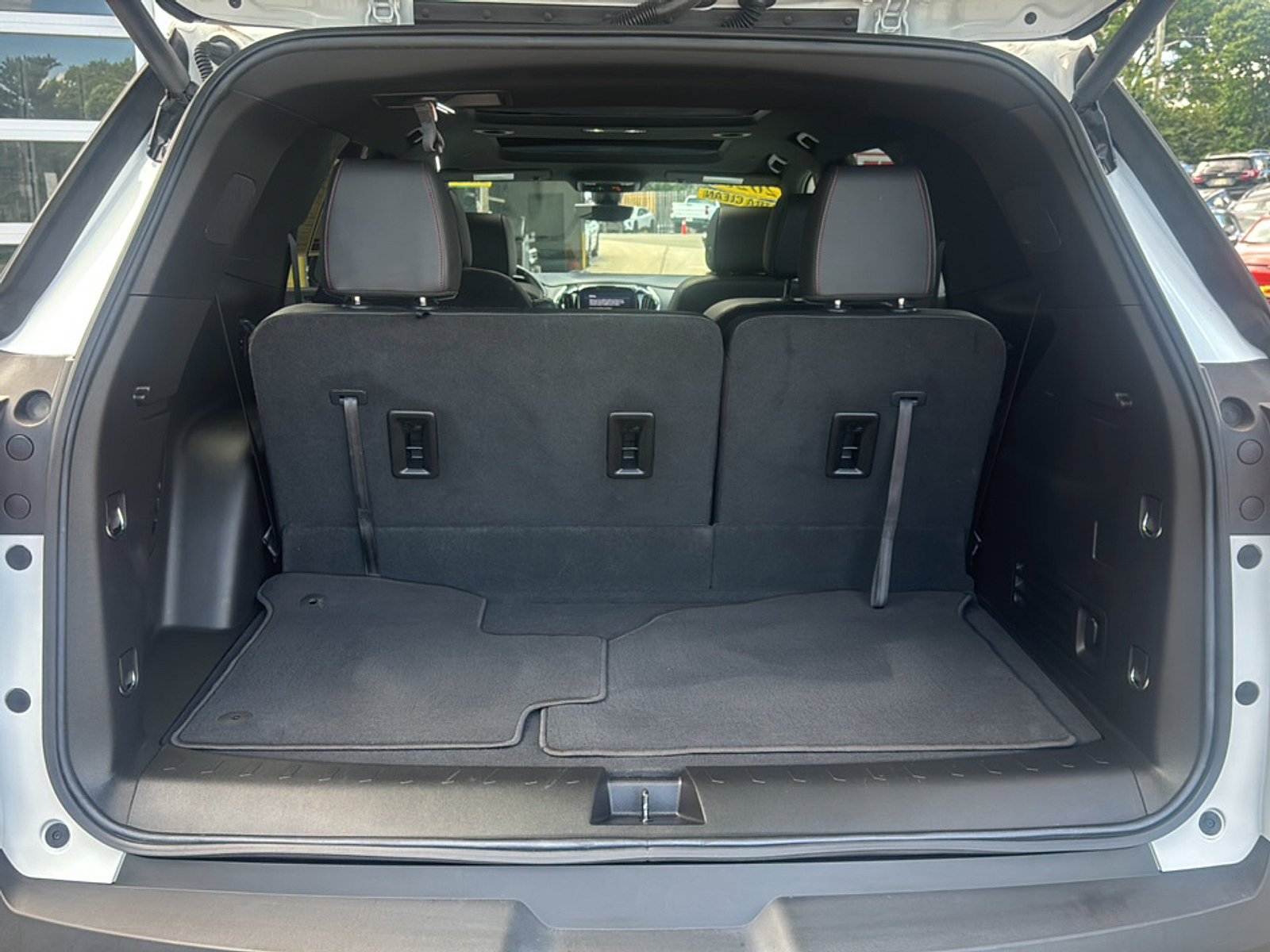 Used 2023 Summit White Chevrolet RS image 28
