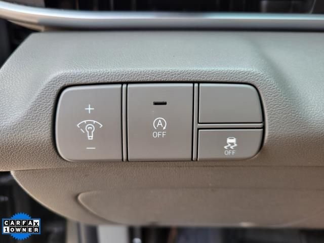 Used 2024 Black Hyundai SE image 18