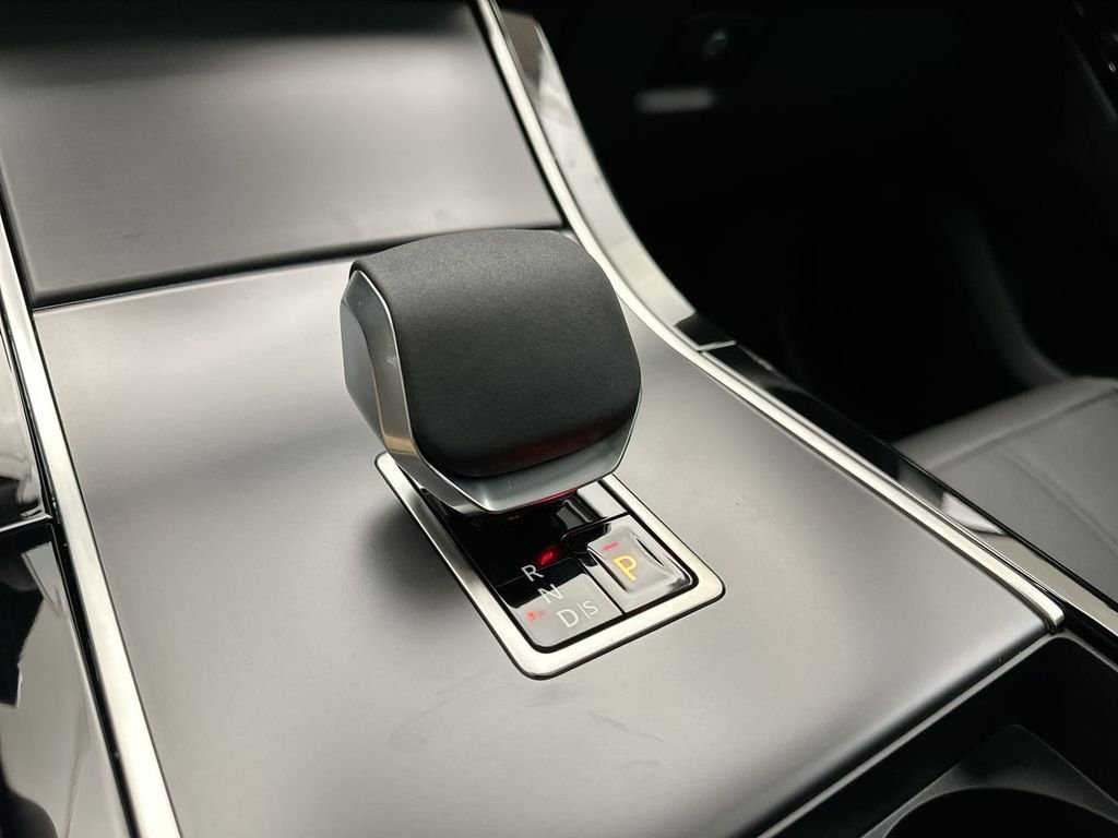 Certified Used 2026 Fuji White Land Rover S image 11