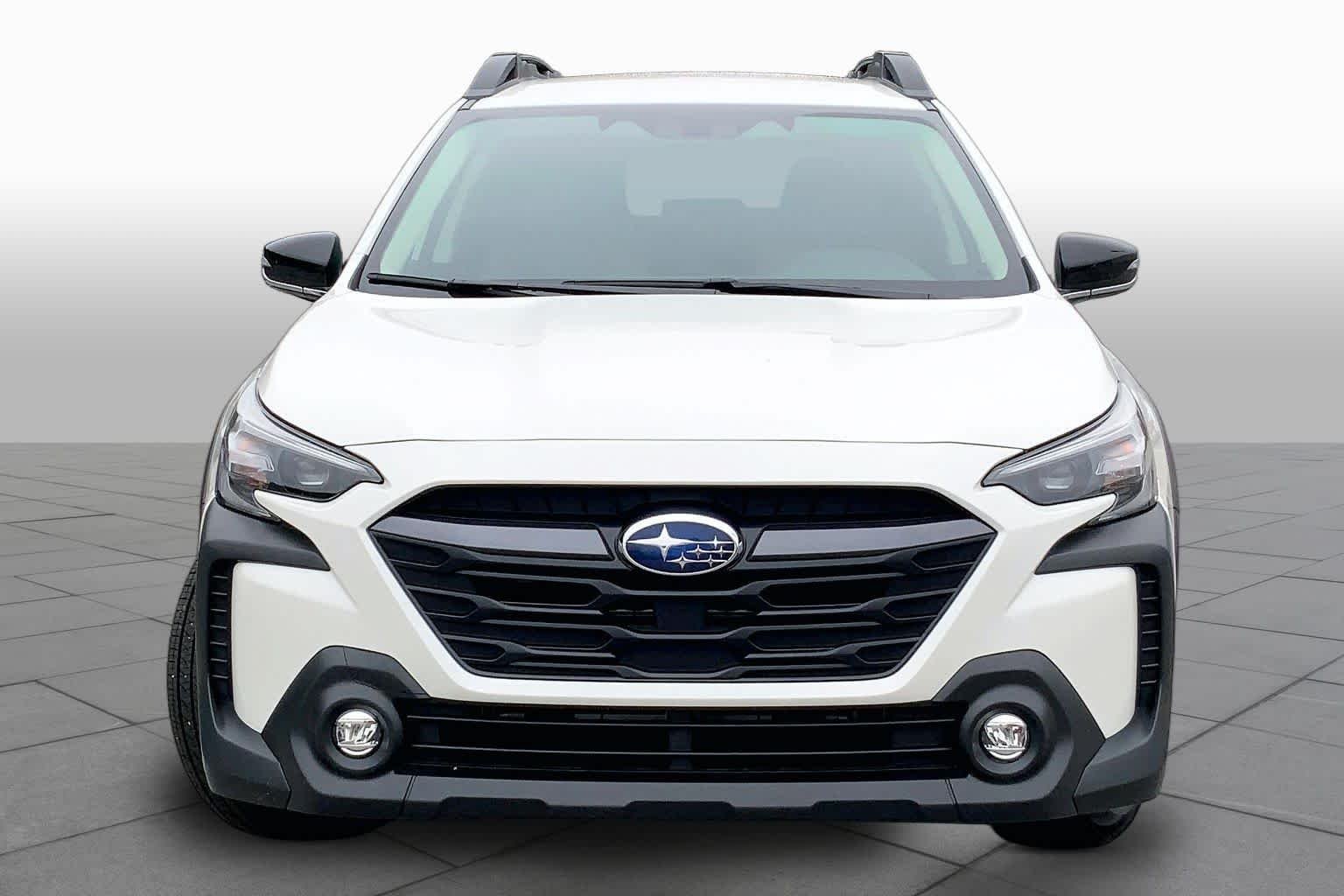 Used 2025 Crystal White Pearl Subaru Premium image 4