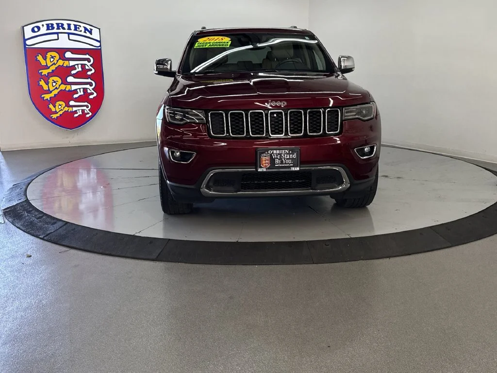 Used 2018 Velvet Jeep Limited image 10
