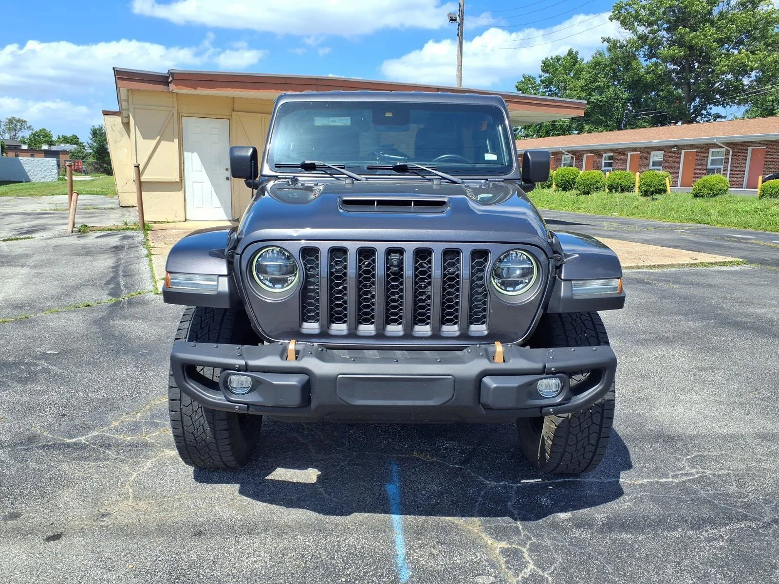 Used 2022 Granite Crystal Metallic Clearcoat Jeep Unlimited Rubicon 392 image 33