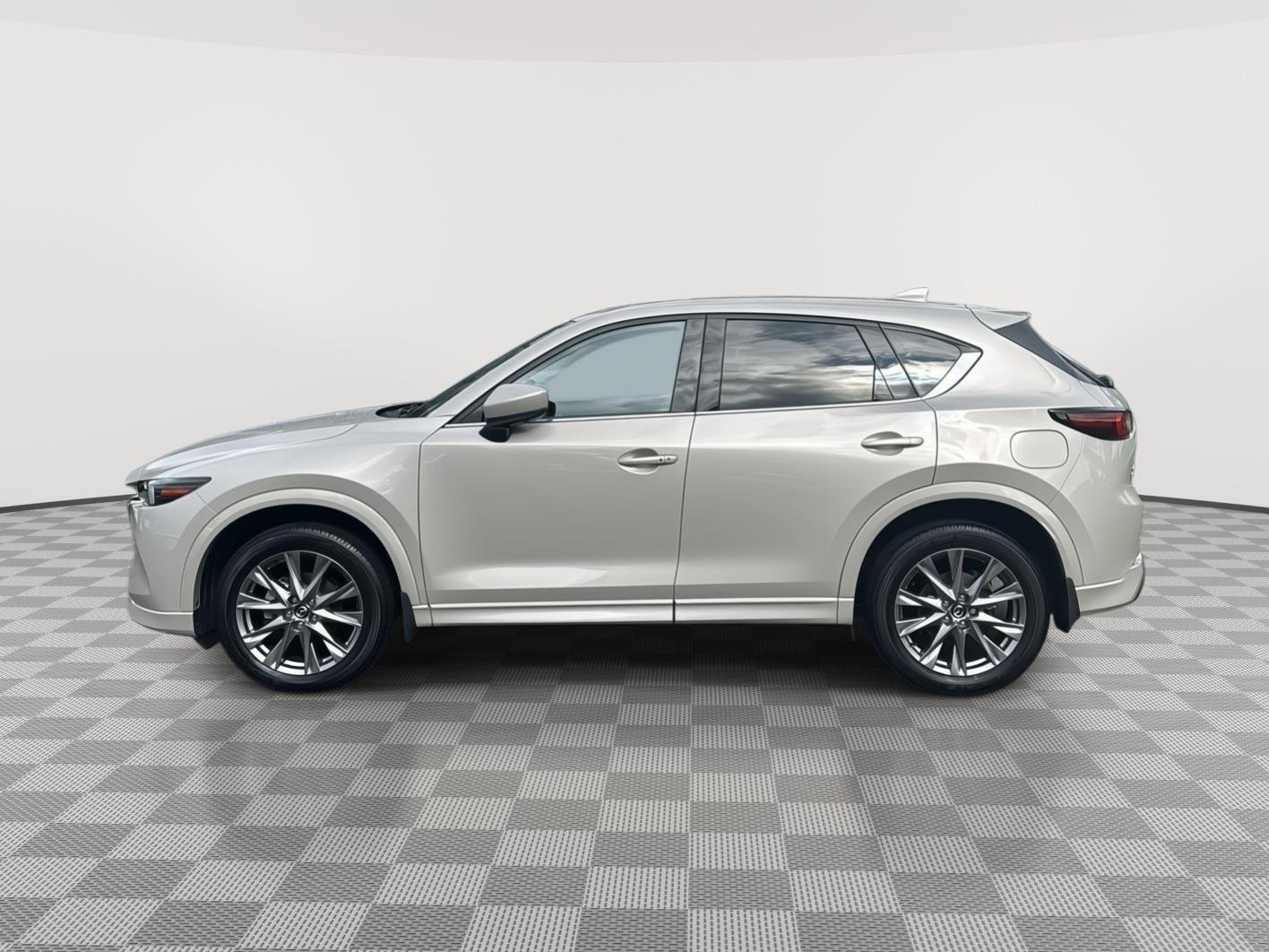 Used 2025 Platinum Quartz Metallic Mazda 2.5 S Premium Plus Package image 2
