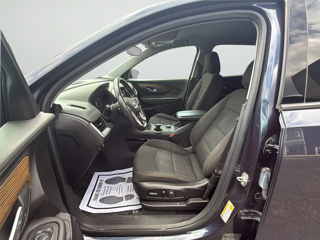 Used 2019 Blue GMC SLE image 29