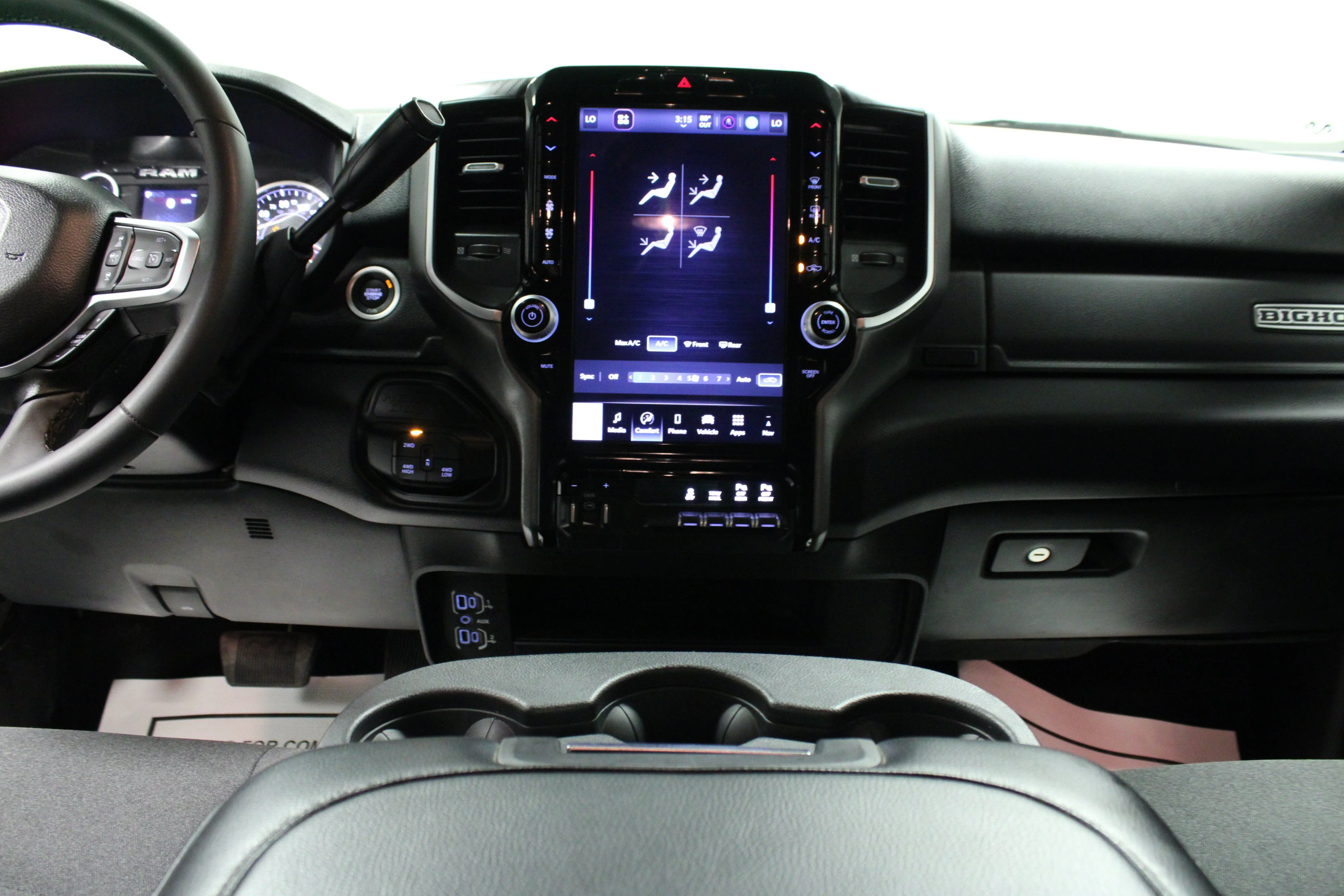 Used 2025 Diamond Black Crystal Pearlcoat Ram Big Horn image 18