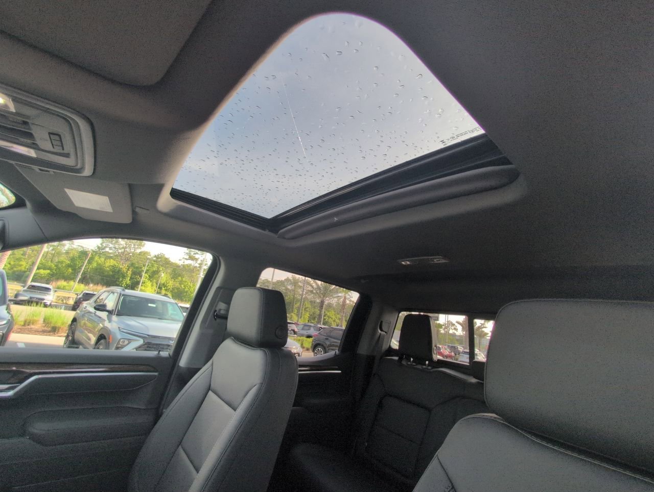 New 2026 Downpour Metallic GMC Elevation image 19