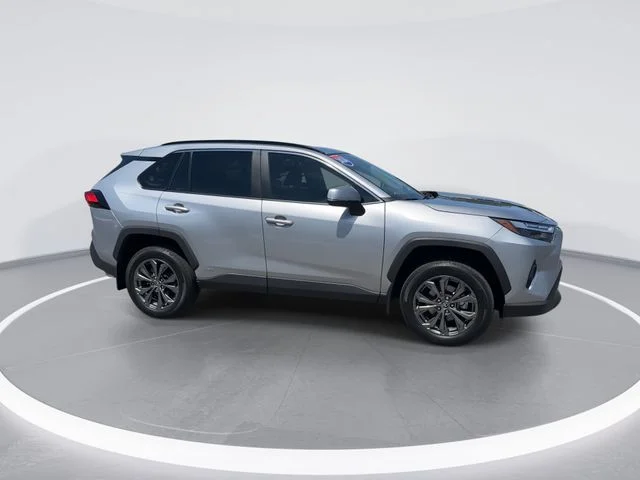 Used 2024 Silver Toyota XLE Premium image 8