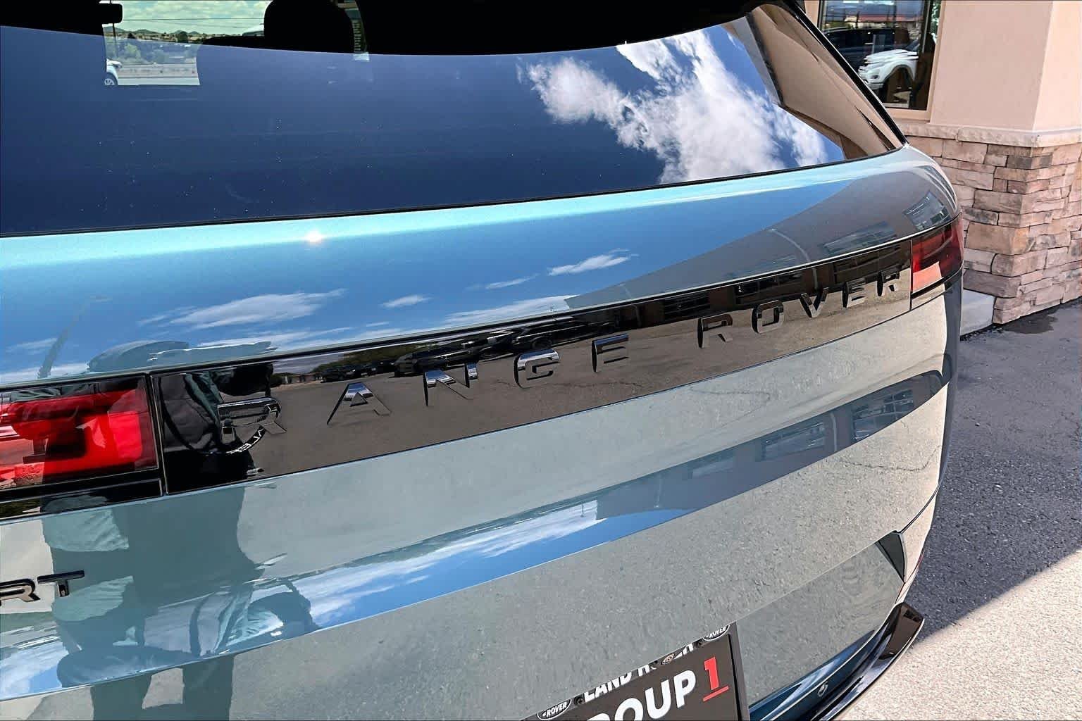 New 2026  Land Rover Dynamic SE image 15