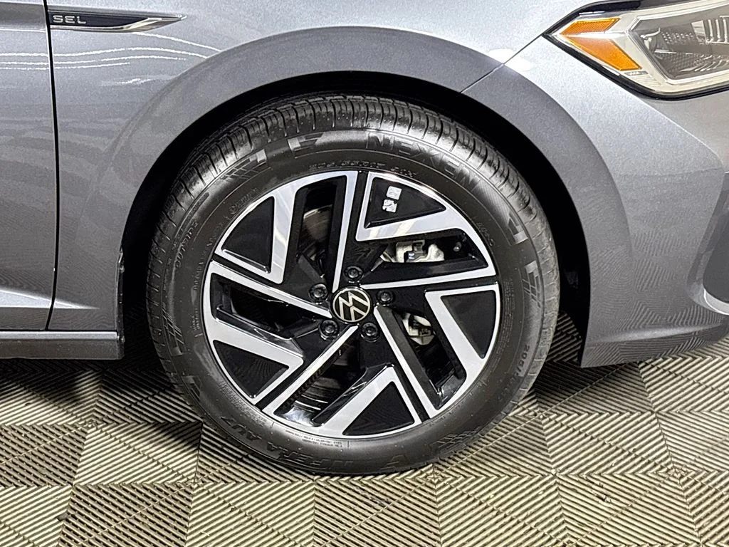 Certified Used 2024 Gray Volkswagen 1.5T SEL image 25