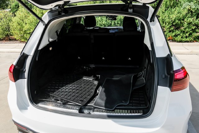 Used 2024 White Mercedes-Benz GLE 580 image 69