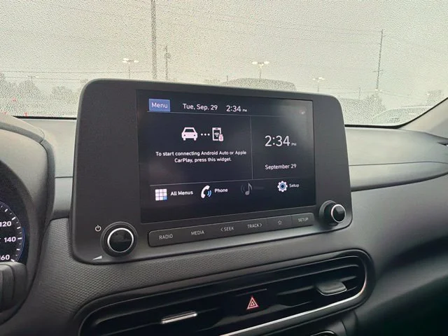 Used 2022 Thunder Gray Hyundai SEL image 25
