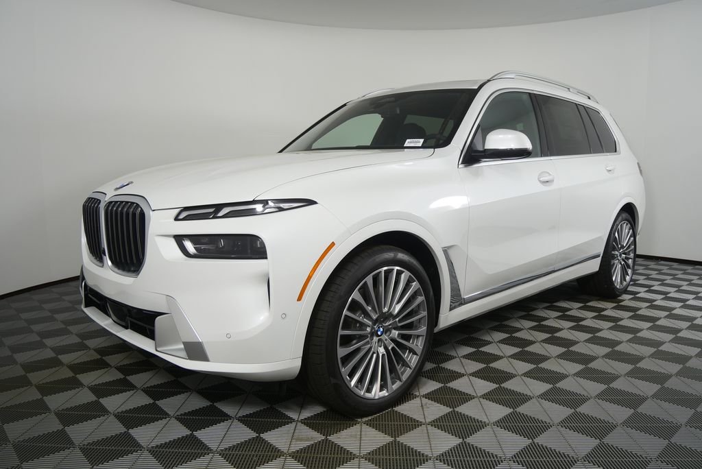 Certified Used 2027 Mineral White Metallic BMW xDrive40i image 7