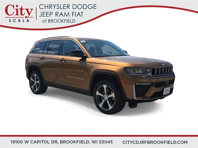 2022 Jeep Grand Cherokee: Features and More | City CDJRF of Brookfield