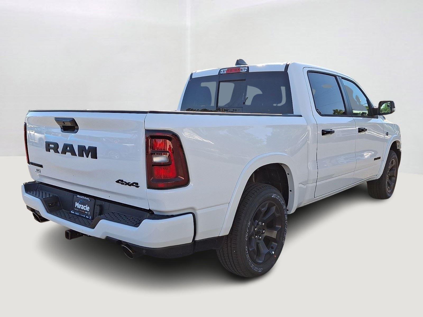 New 2026 Bright White Clear-Coat Exterior Paint RAM Big Horn image 3