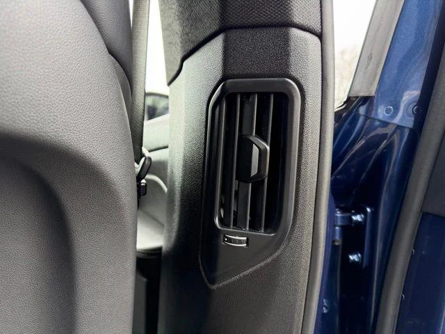Used 2023 Blue BMW xDrive40i image 18