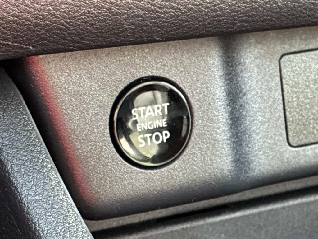 Used 2025 Black Nissan SL image 28