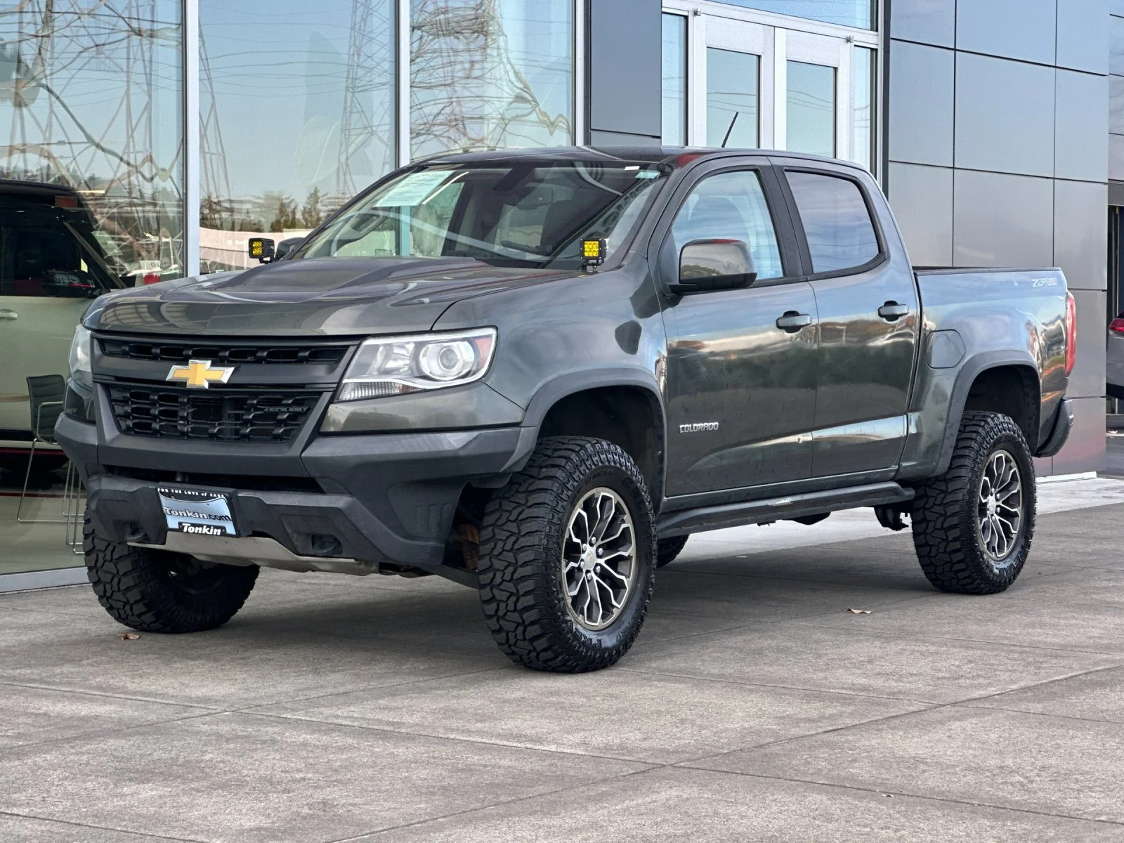 Used 2018 Deepwood Green Metallic Chevrolet ZR2 image 8