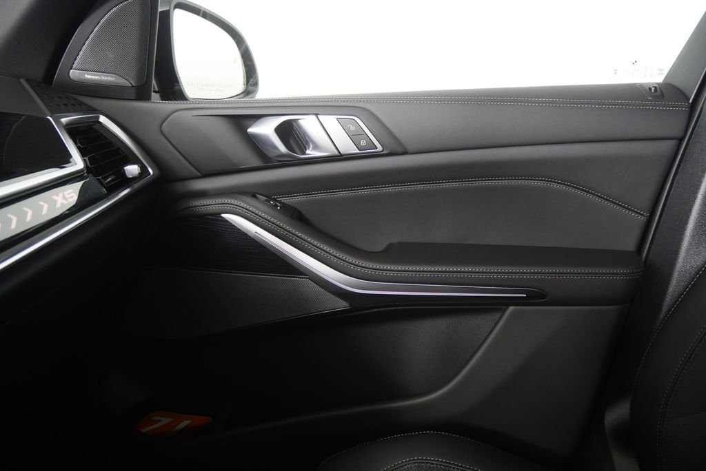 Used 2026 Carbon Black Metallic BMW sDrive40i image 24