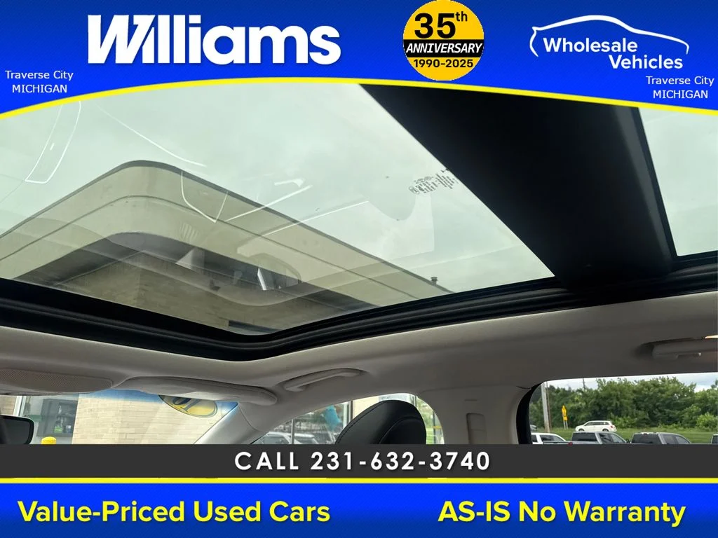 Used 2016 Shadow Black Ford Titanium image 19