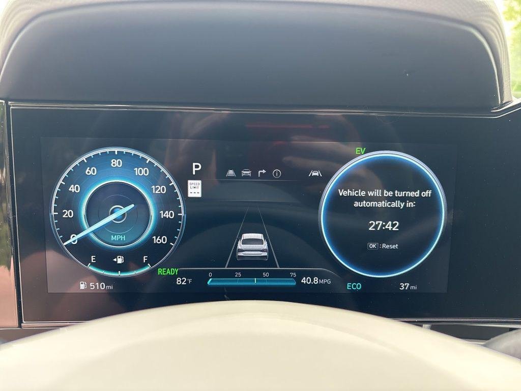 2025 Hyundai Elantra Blue - Photo 23